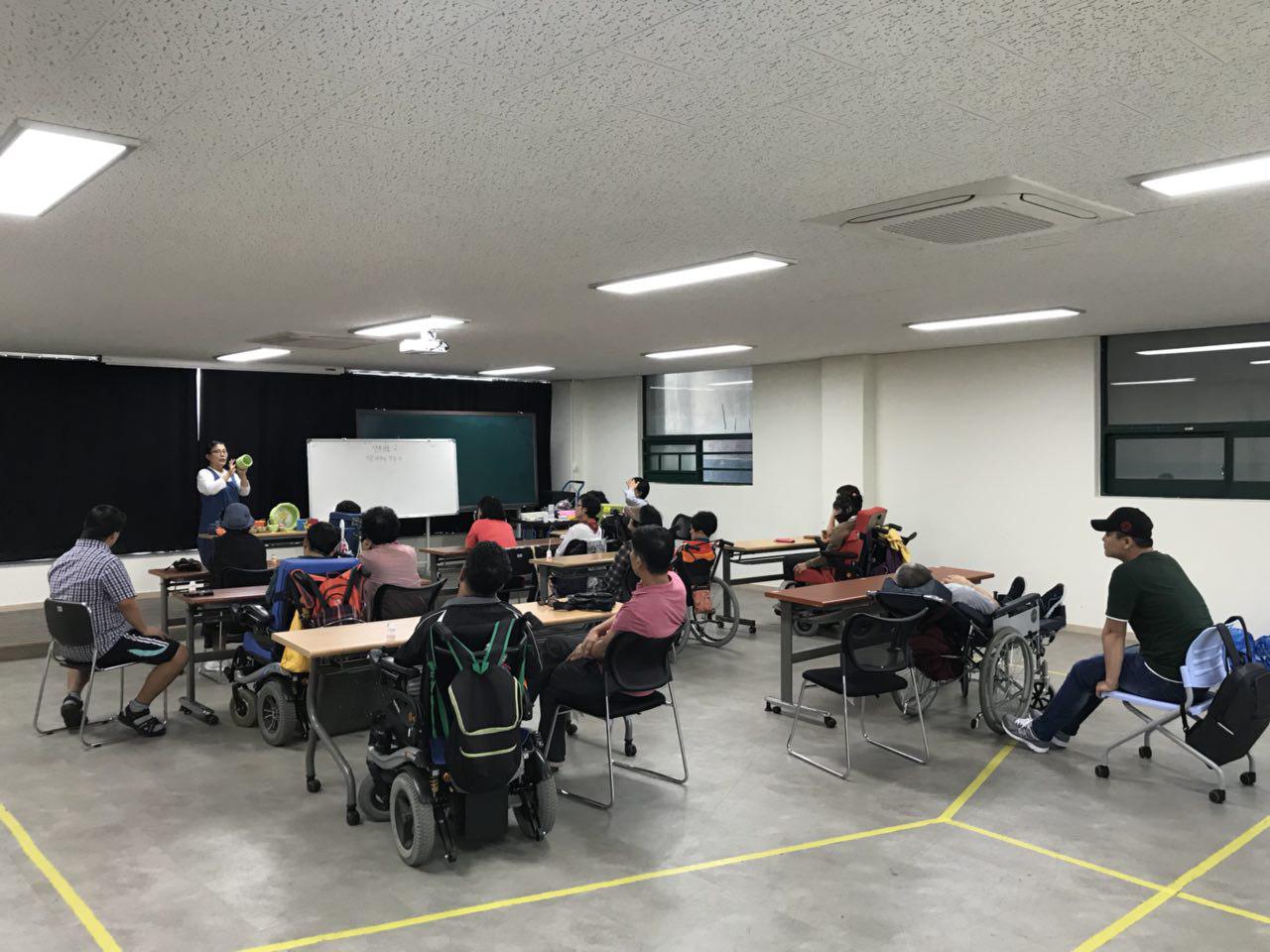 2018년 9월 27일 - 미술수업 사진