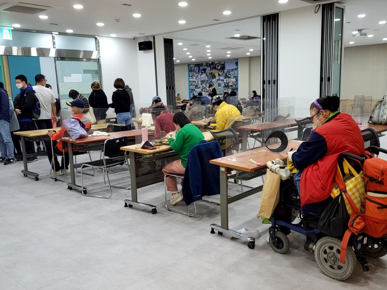 2022/10/18(화) - 점심식사(안동찜닭,어묵불조림,얼갈이된장국...)
