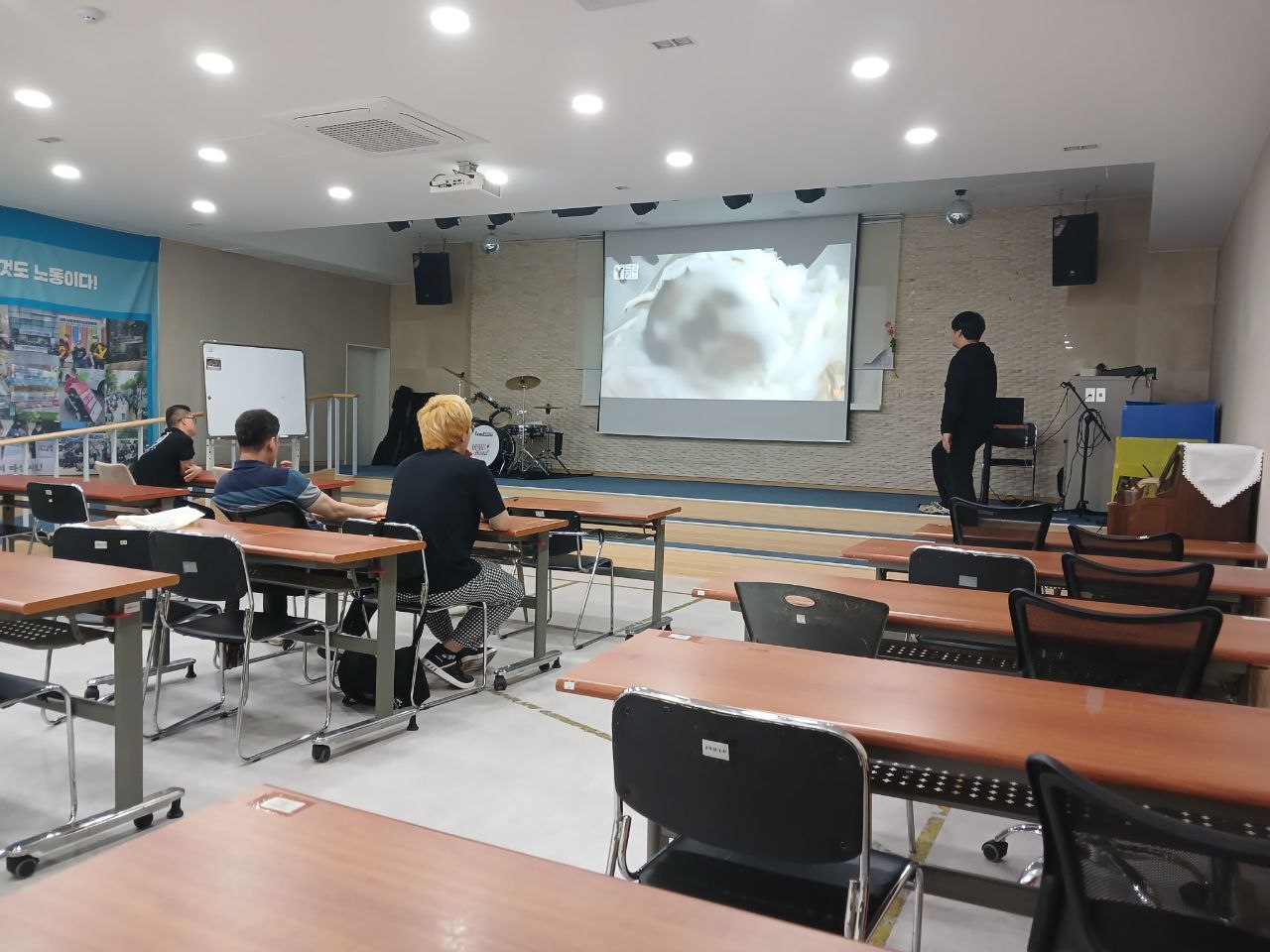 2024년 5월 24일(금) 두런두런 3반 수업사진