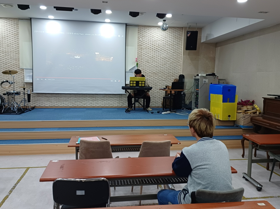 2024년 4월 12일(금) 두런두런 3반 수업 사진