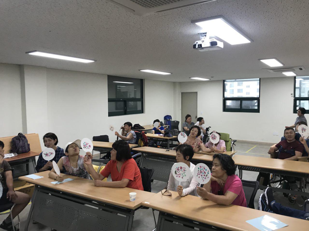 2018년 8월 9일 - 미술수업 사진