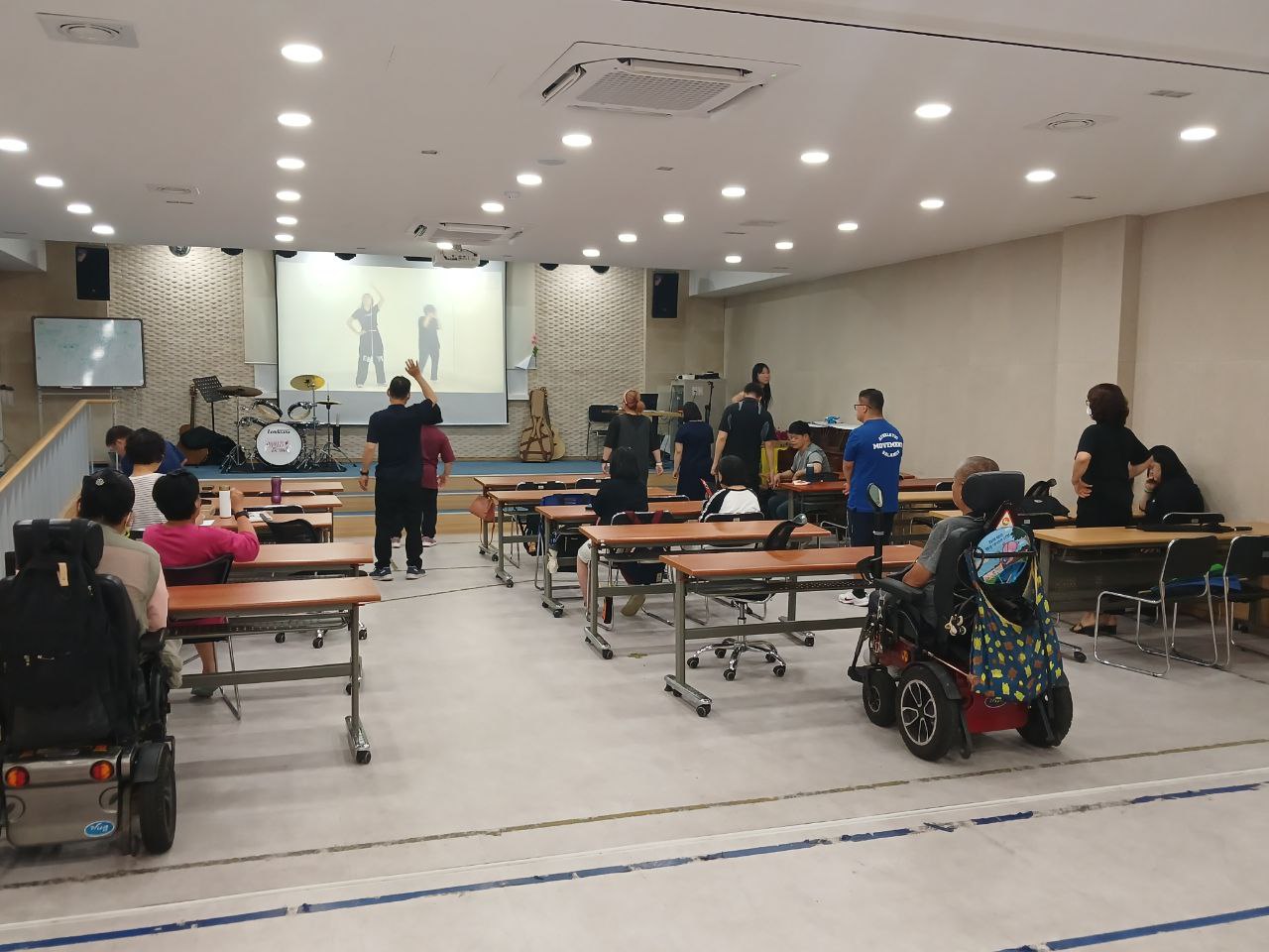 2024년 7월 22일(월) 두둠칫 방송댄스 수업사진