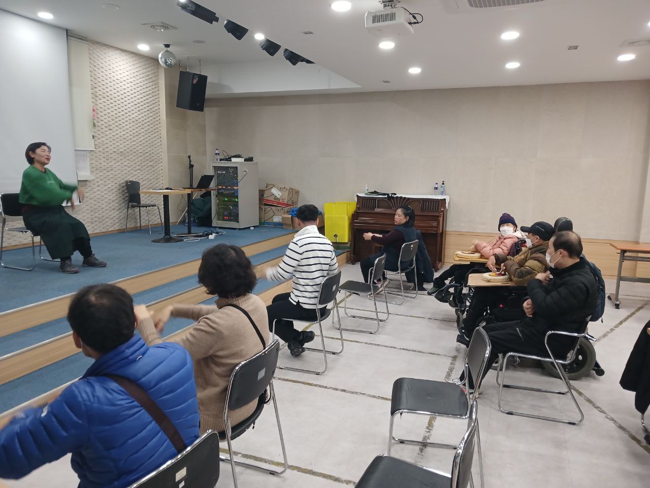 2024년 12월 17일(화) 색동아리랑 춤 수업사진