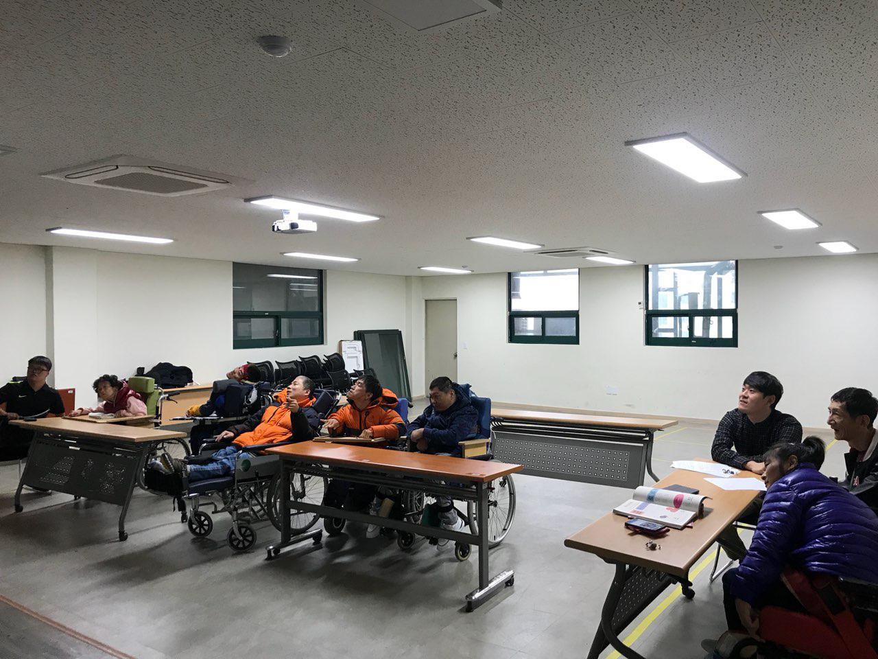 2018년 11월 19일 - 국어수업 사진
