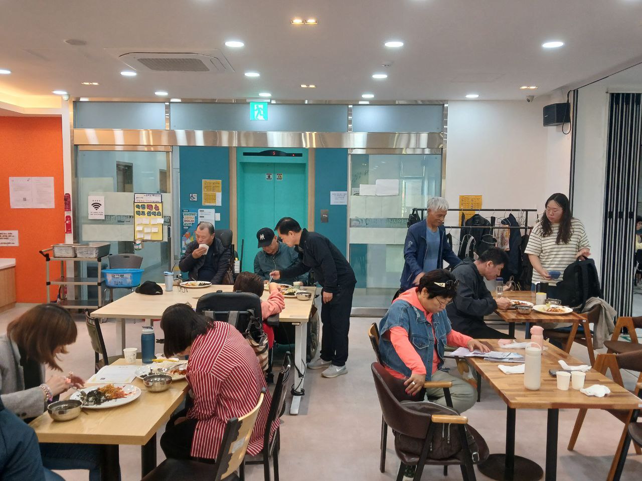 2024년 10월 10일(목) 점심식사 수업사진