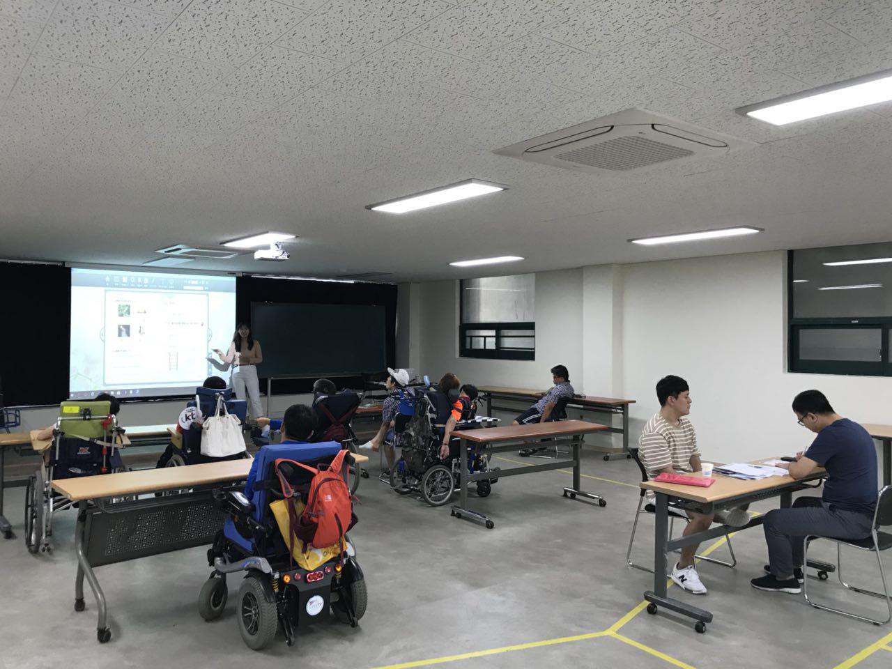 2018년 8월 27일 - 국어수업 사진
