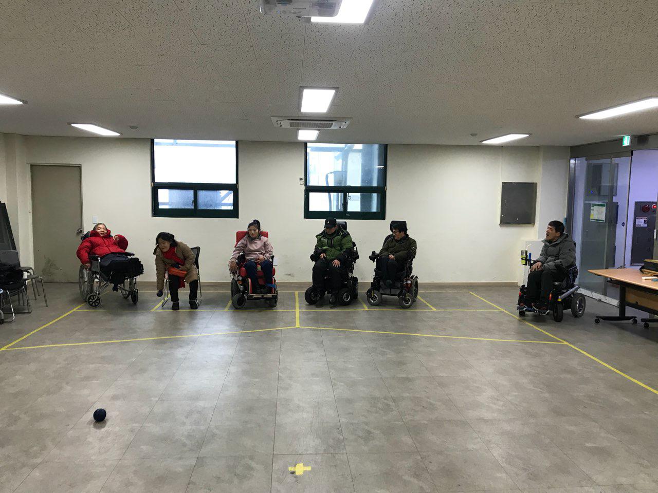 2018년 12월 10일 - 보치아수업 사진