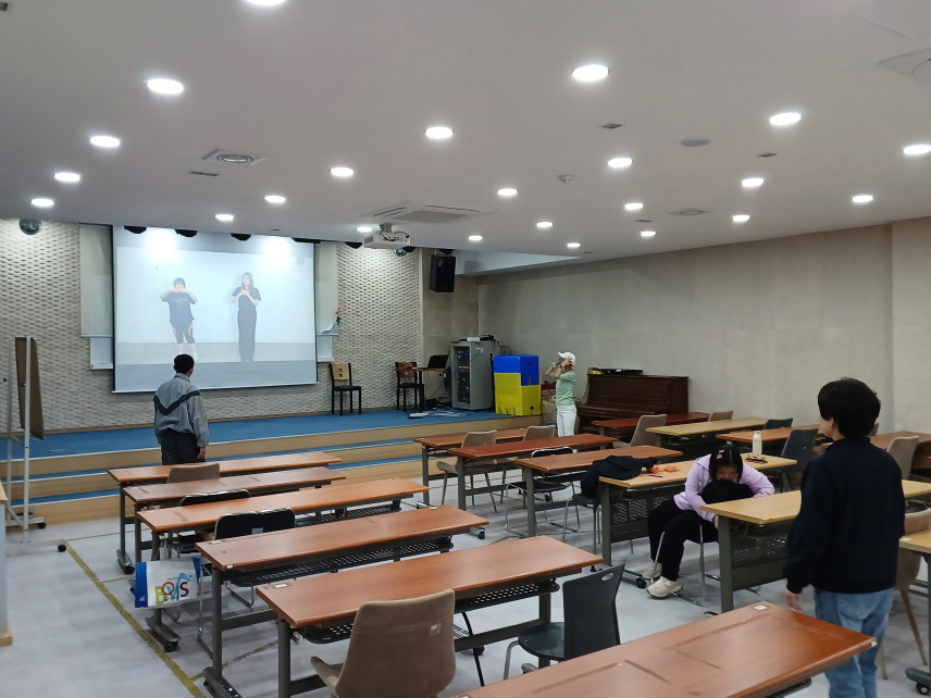 2024년 4월 15일(월) 두둠칫 방송 댄스 수업 사진
