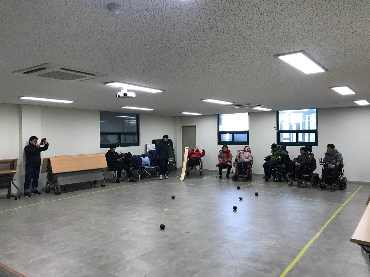 2018년 12월 10일 - 보치아수업 사진