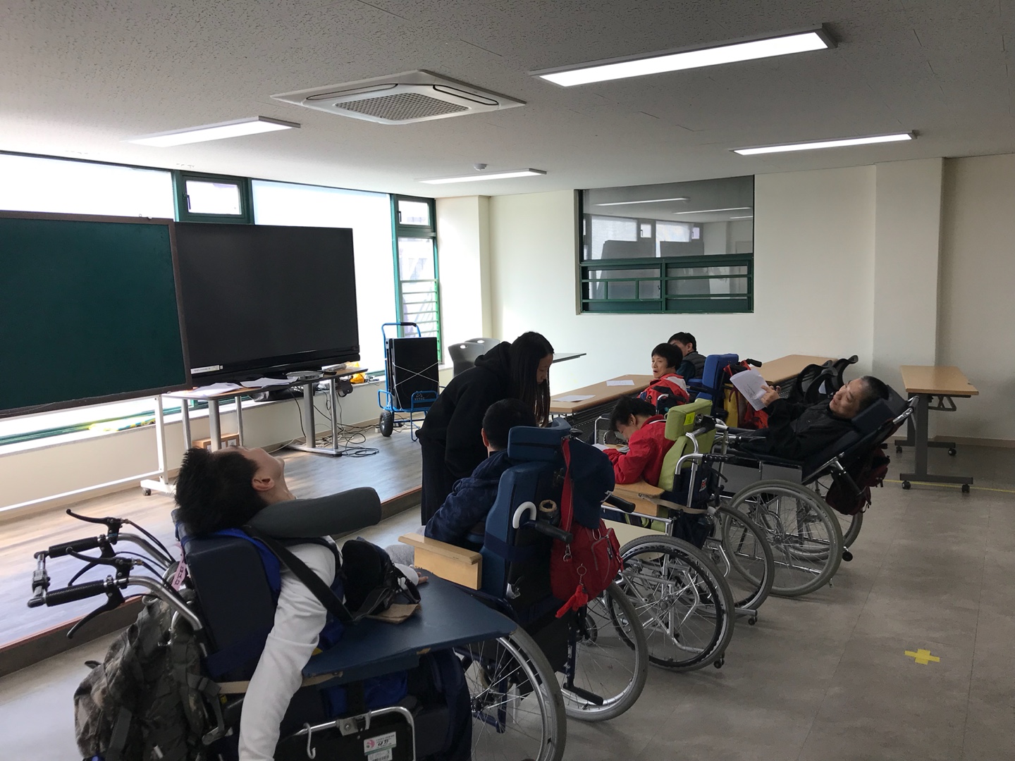 2018년 4월 16일 - 국어수업 사진