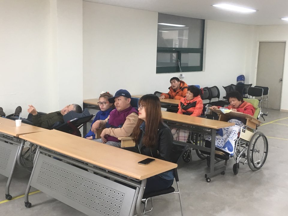 2018년 4월 6일 - 사회수업 사진