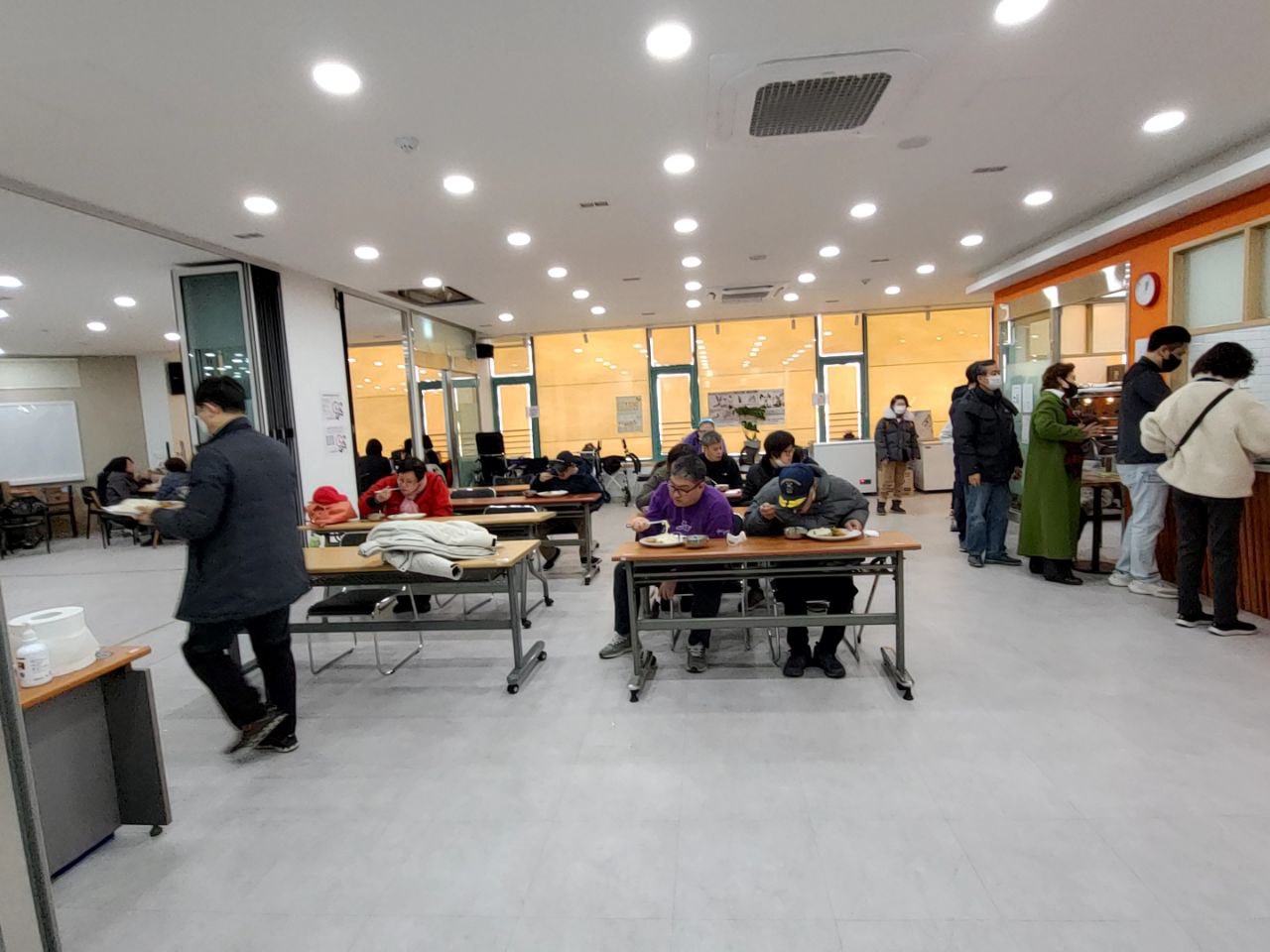 2023/3/2(목)- 점심식사(부추계란국,고추완자전...)