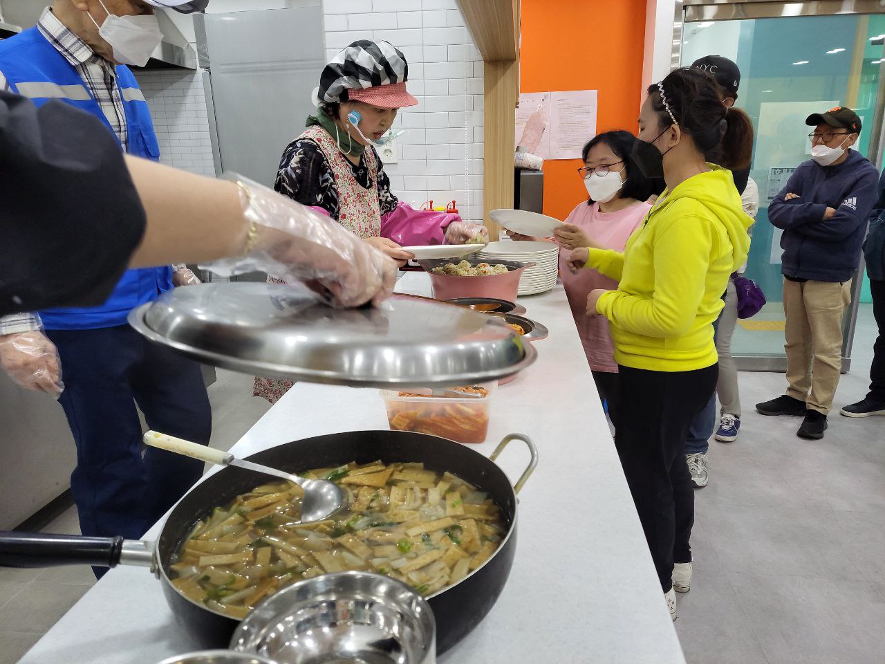 2022/04/26(화) - 즐거운 식사시간 (Lunch Time)