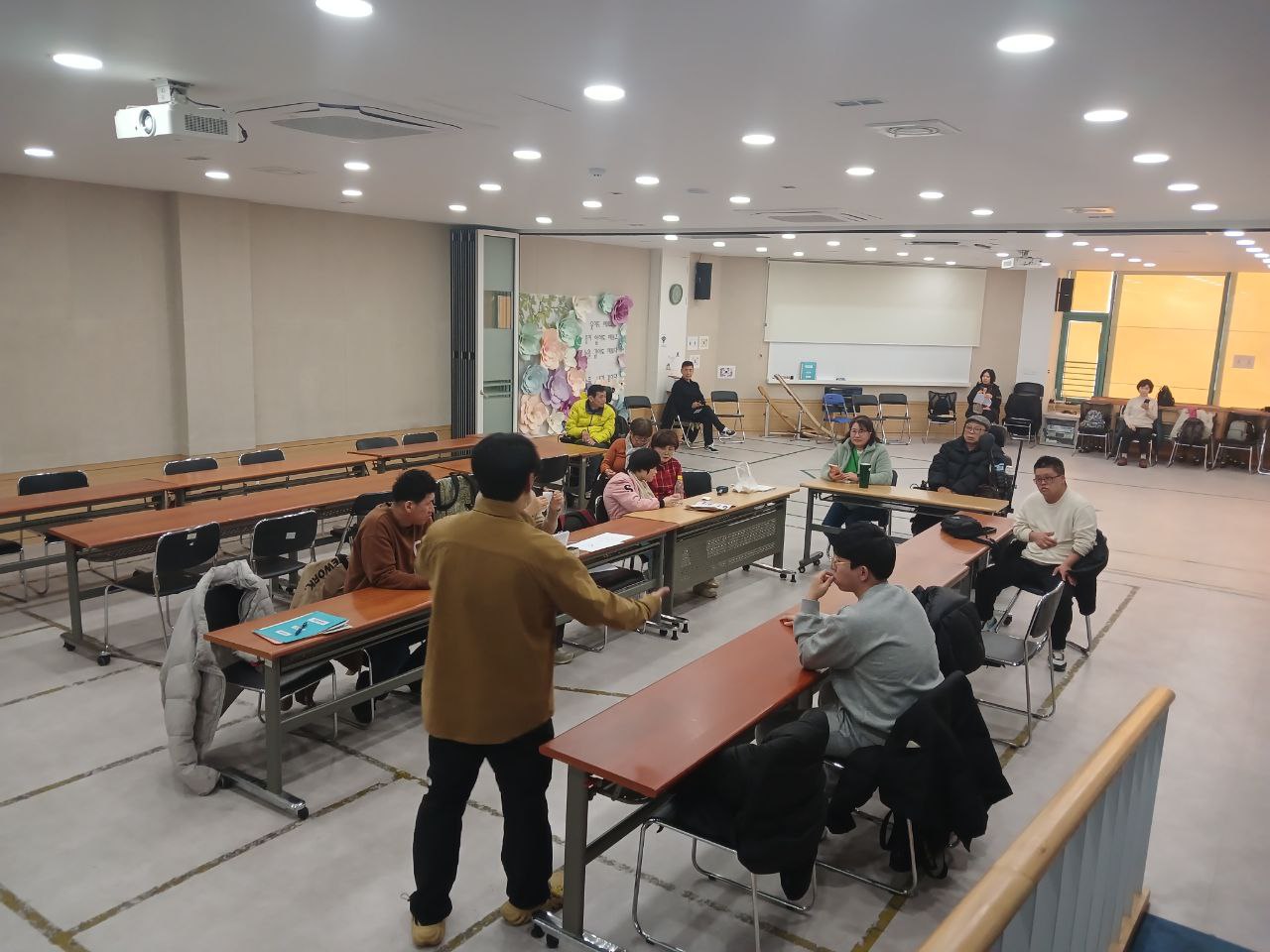 2024년 11월 18일(월) 두런두런 3반 수업사진