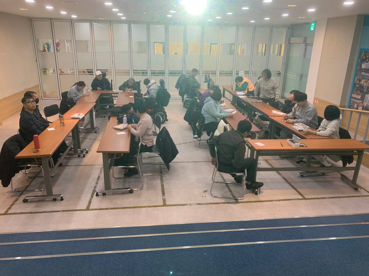 2025년 3월 14일(금) 탈시설교육, 캘리그라피 합반 수업사진